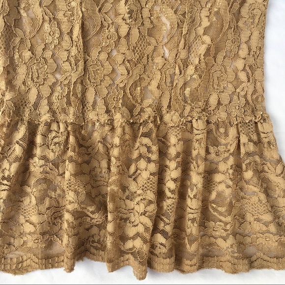 Hazel Nude Light Brown Lace Sleeveless Peplum Top - Picture 6 of 7